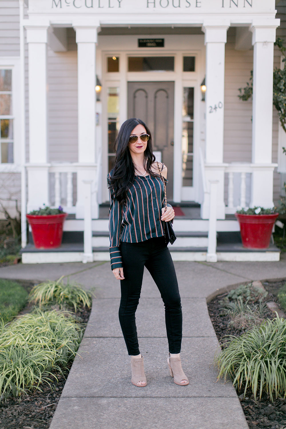 Pretty-Pure-One-Shoulder-Striped12