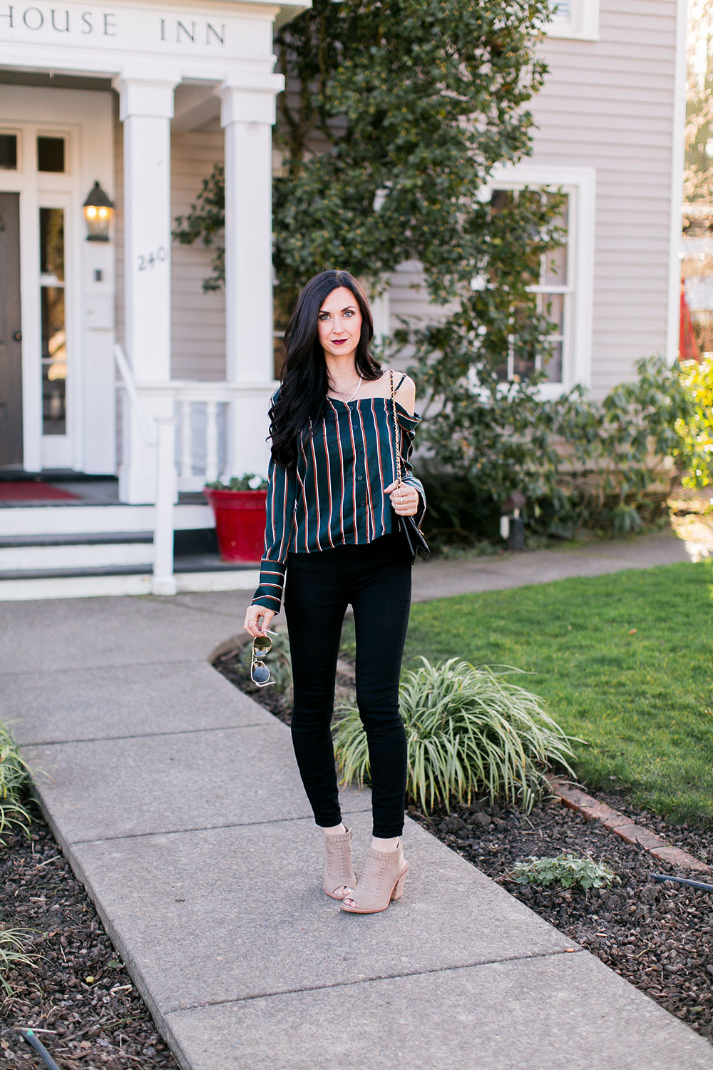 Pretty-Pure-One-Shoulder-Striped5