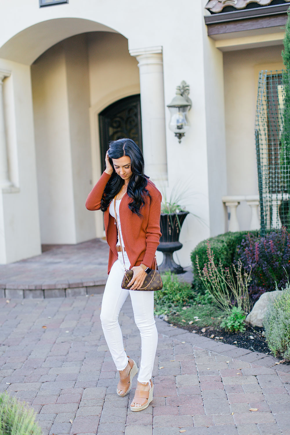 Pretty-Pure-Warm-Winter-White5